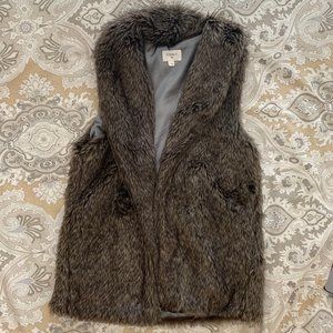 Everly Fur Vest SZ S